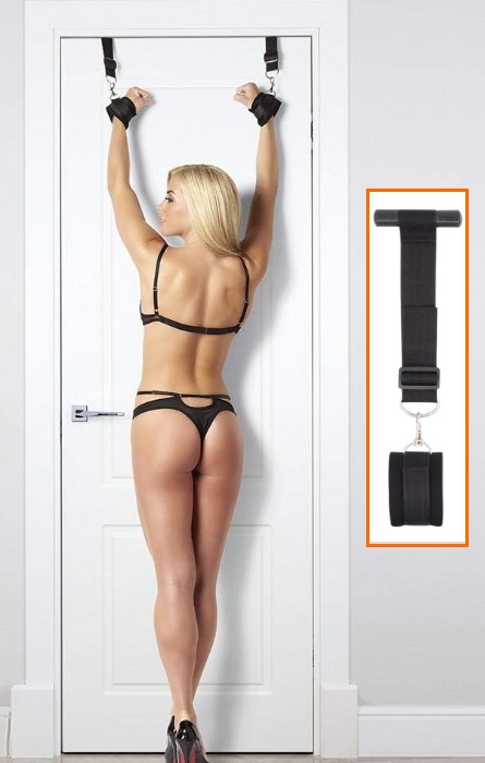 Conjunto de Algemas sobre a Porta Darkness RF03348
